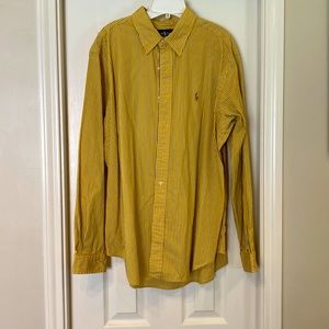 Men’s classic fit Polo button down shirt. Size XL